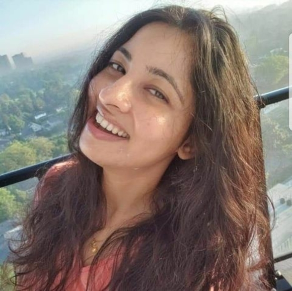 Meet your Posher, Mona - Picture 1 of 1